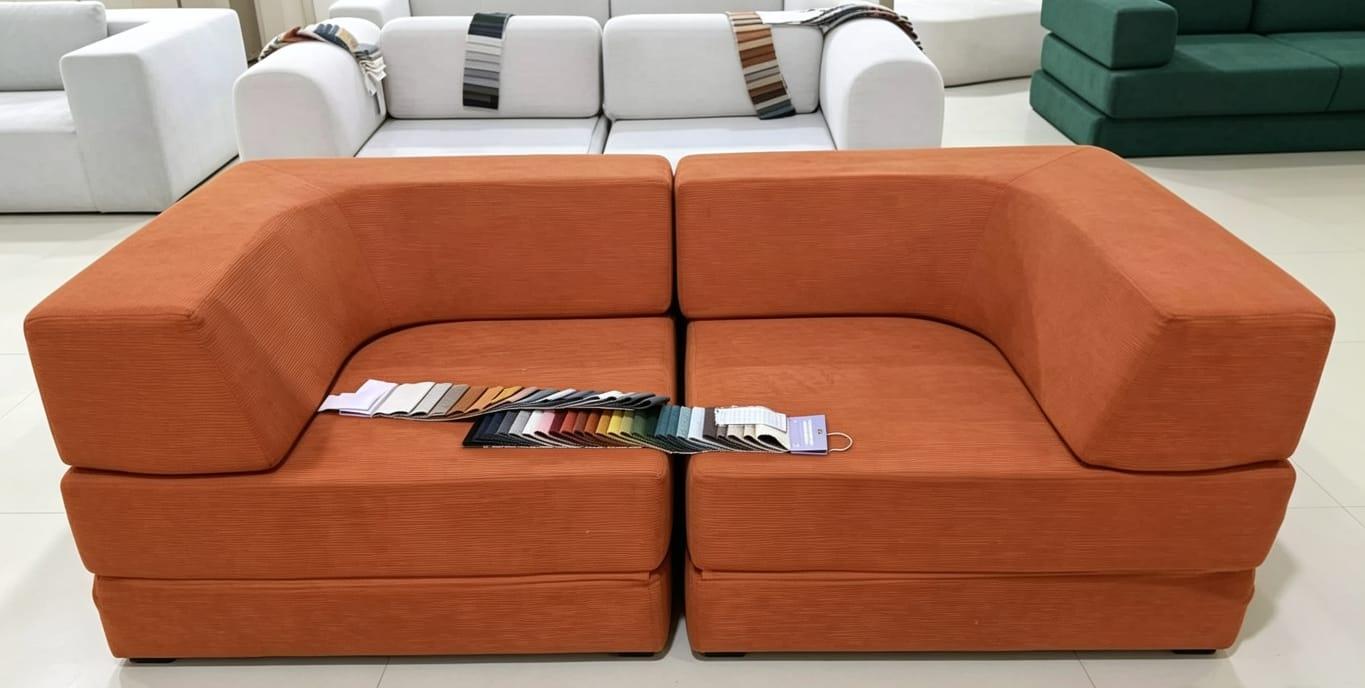 Canapé modulaire bloc coloris terracotta, dossier bas, velours côtelé épais